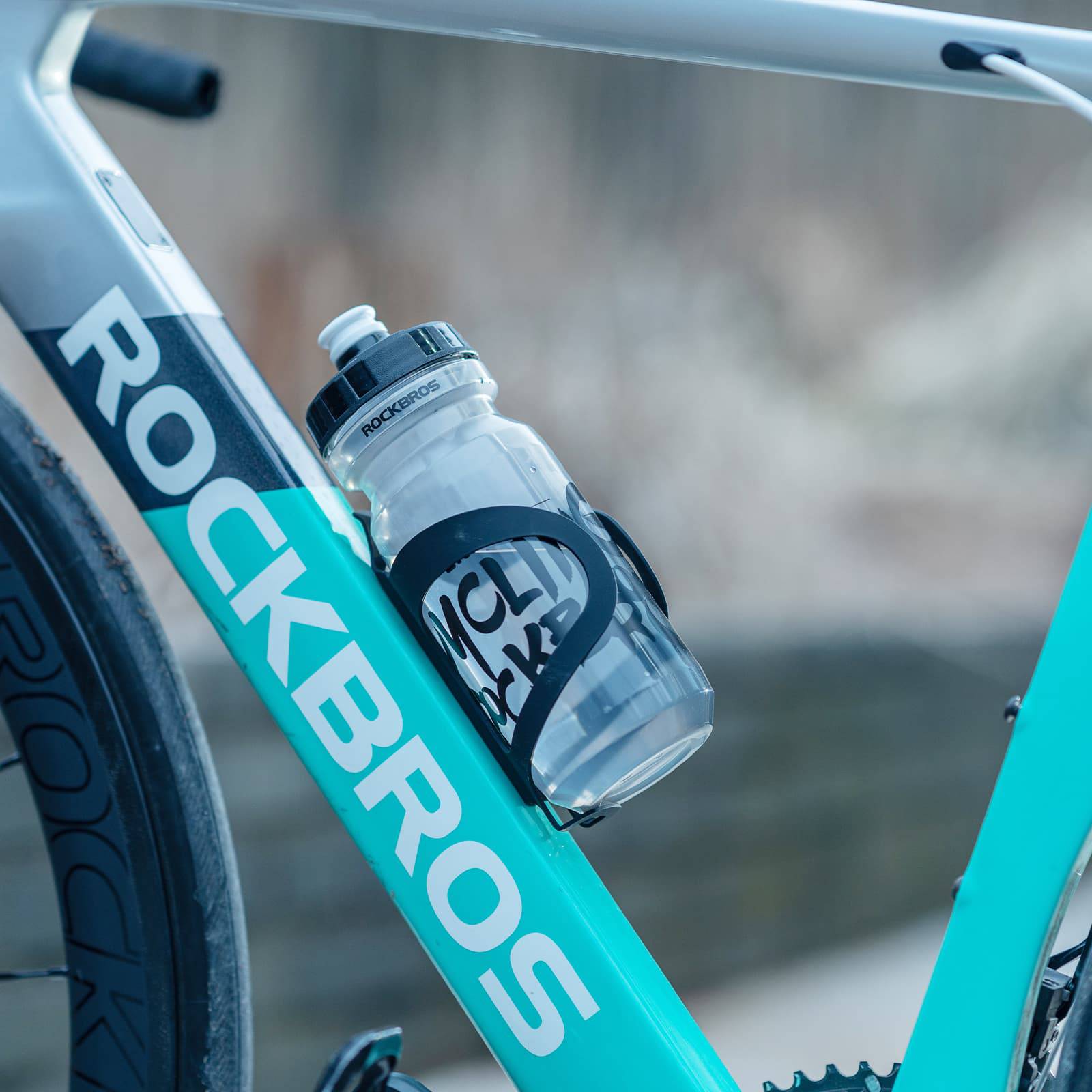 ROCKBROS Sport Trinkflasche 600 ml aus PP5 mit Staubschutzhülle geliefert - Fahrrad Flaschenhalter ROCKBROS - EU - NooMii